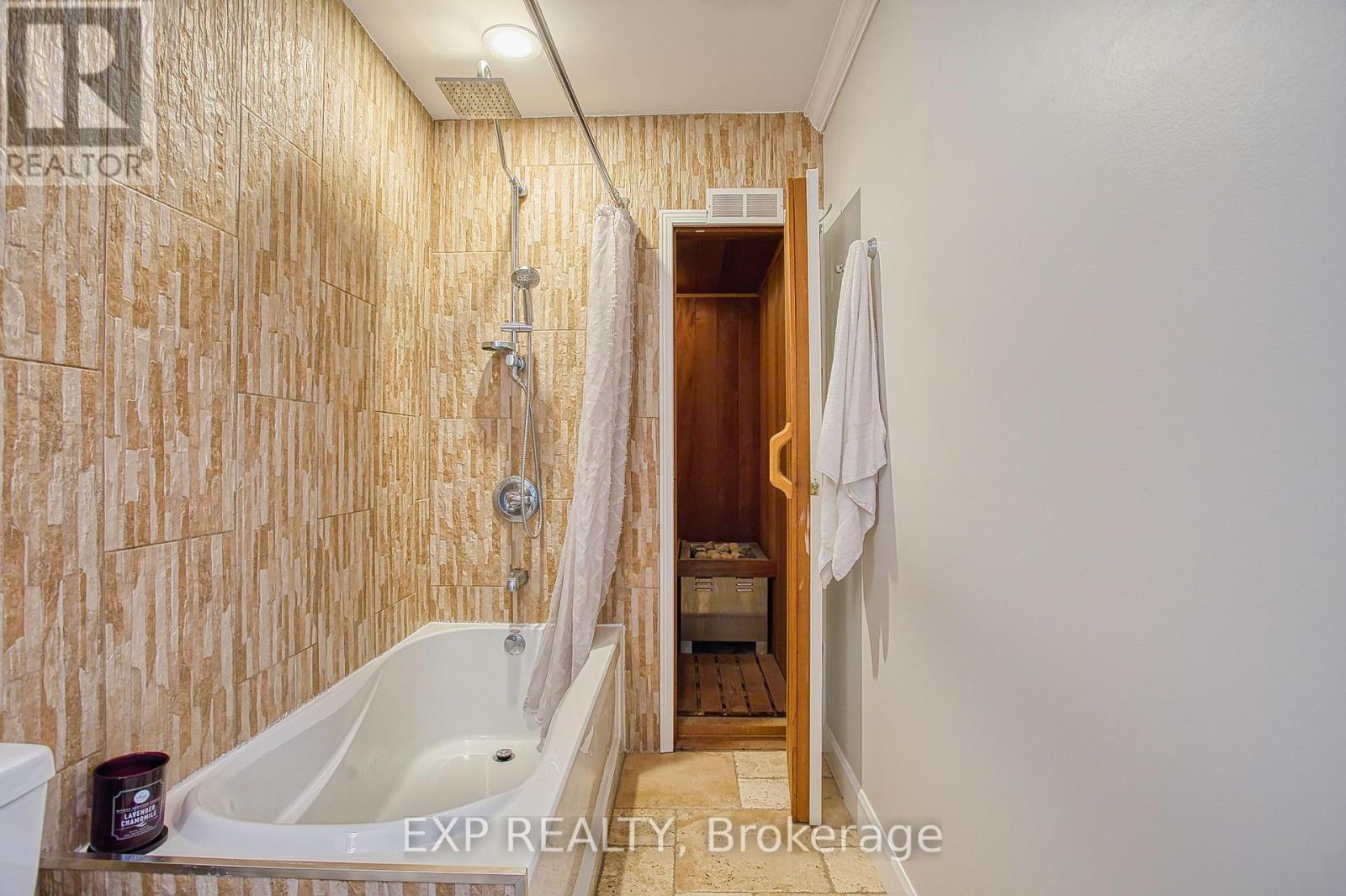 3263 Guyatt Road Property Photo 31