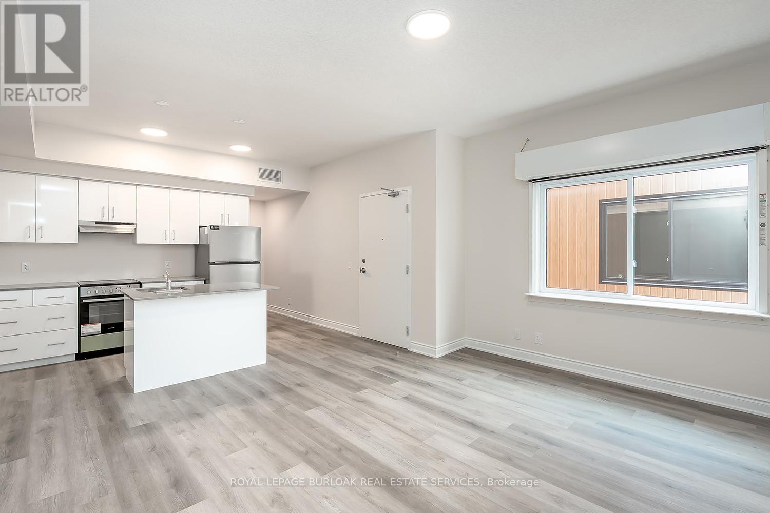 3a - 259 King Street E Property Photo 6