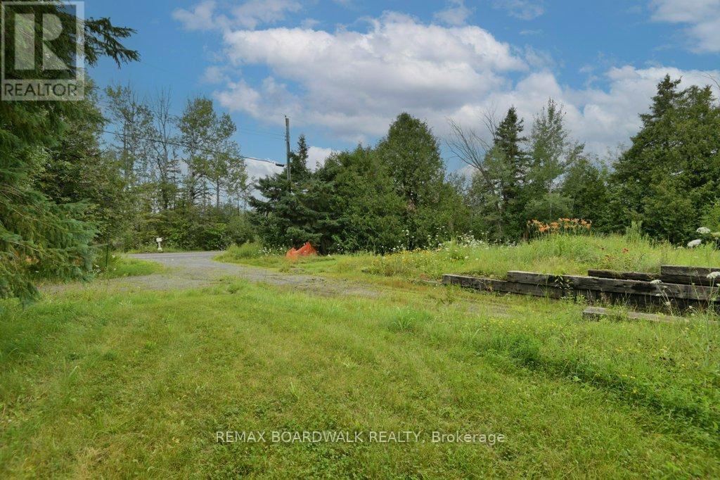286 Brunton Side Road Property Photo 11