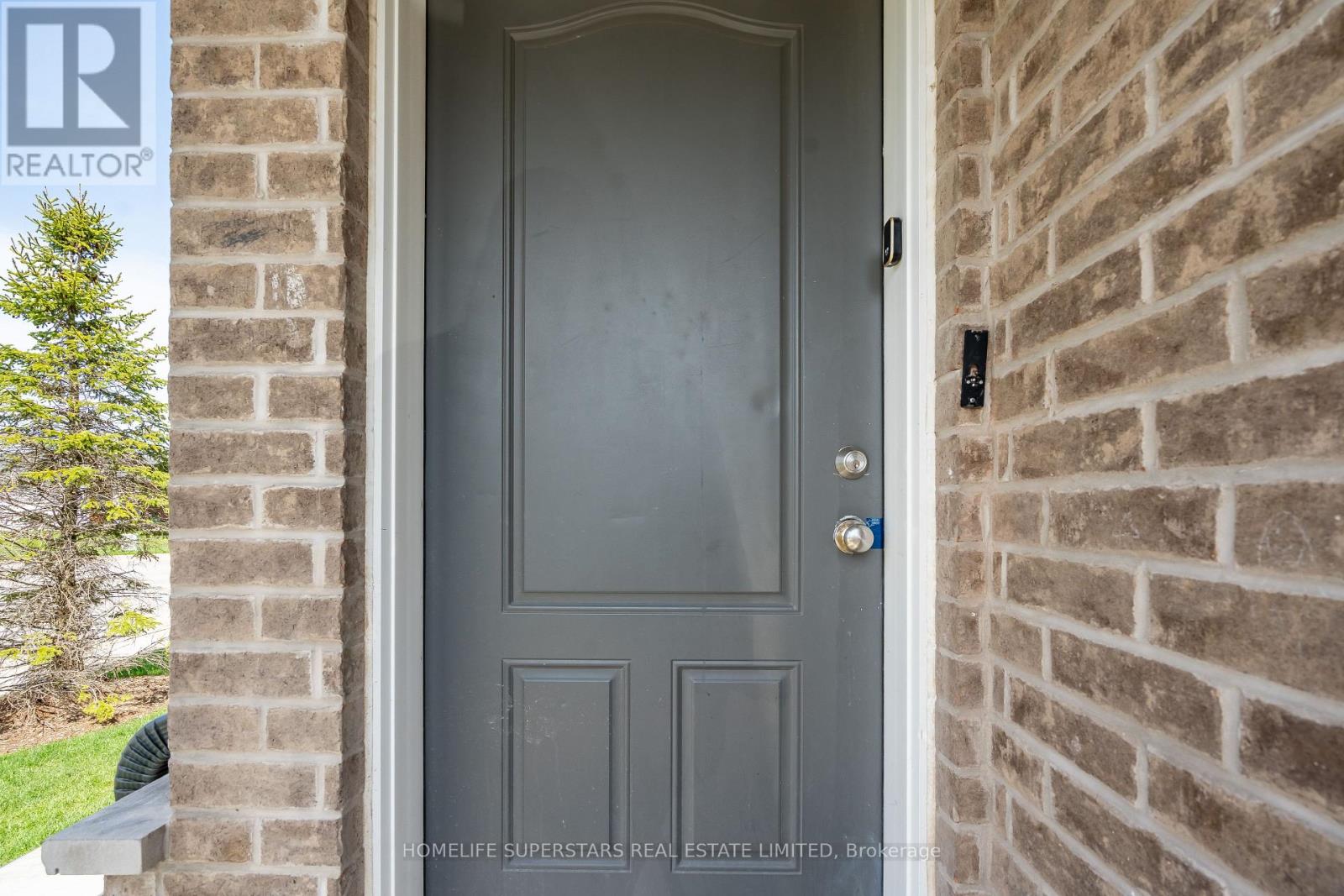 51 - 7768 Ascot Circle Property Photo 4