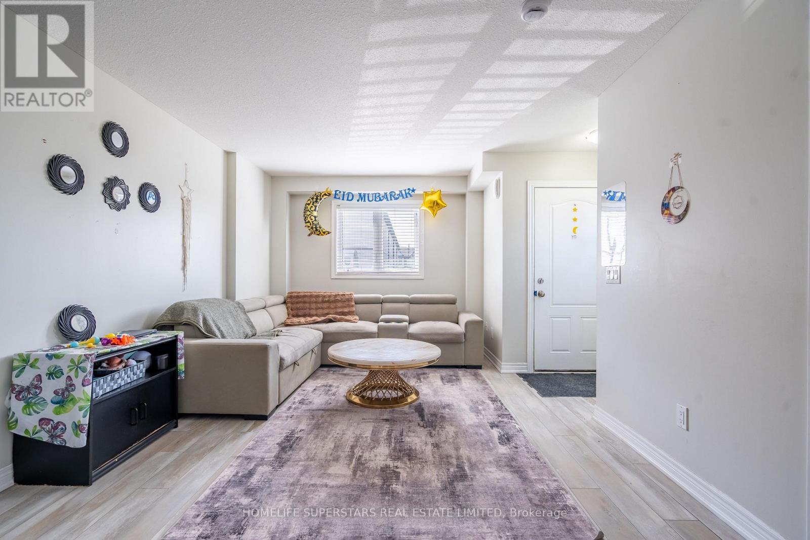 51 - 7768 Ascot Circle Property Photo 6