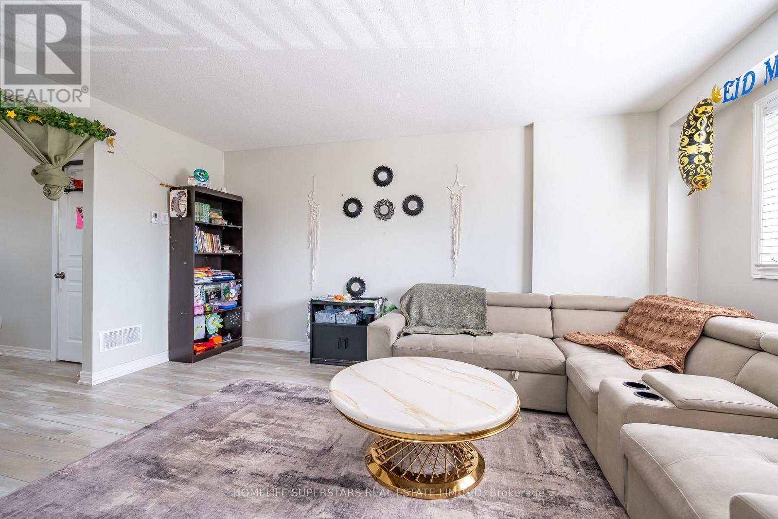 51 - 7768 Ascot Circle Property Photo 7