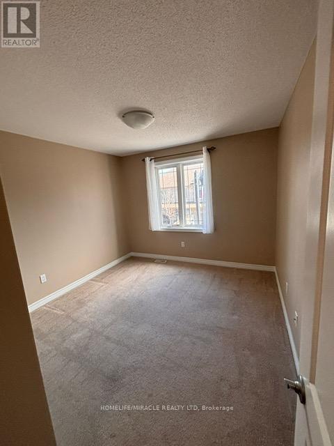 22 - 380 Lake Street Property Photo 8