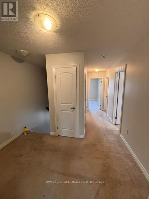 22 - 380 Lake Street Property Photo 11