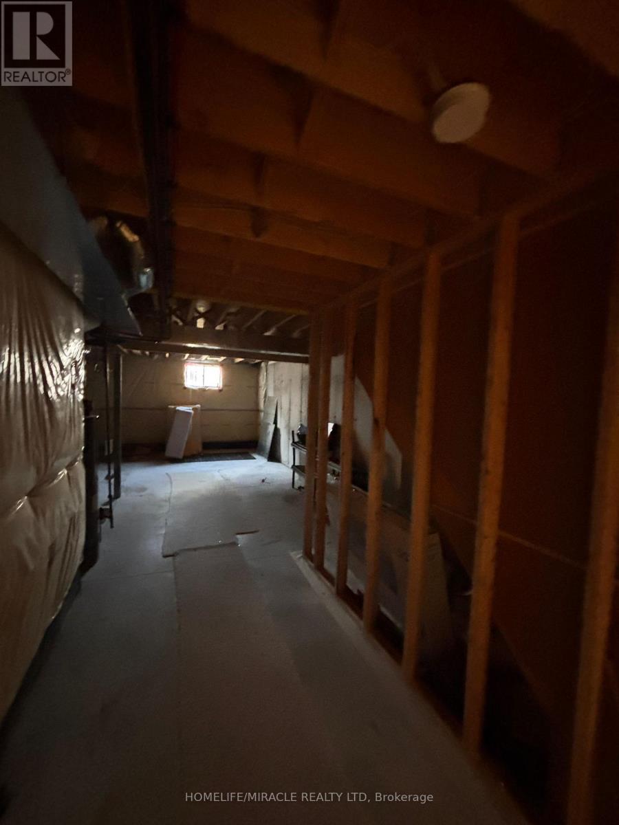 22 - 380 Lake Street Property Photo 24