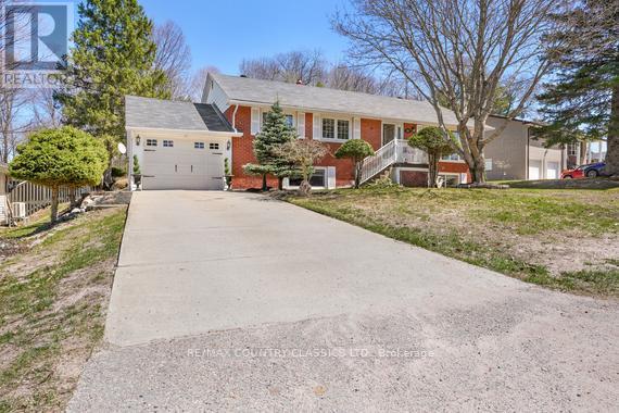 152 Bridge Street W Property Photo 2
