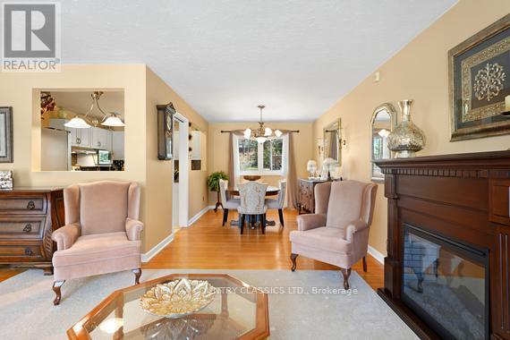 152 Bridge Street W Property Photo 6