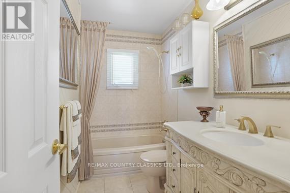 152 Bridge Street W Property Photo 15