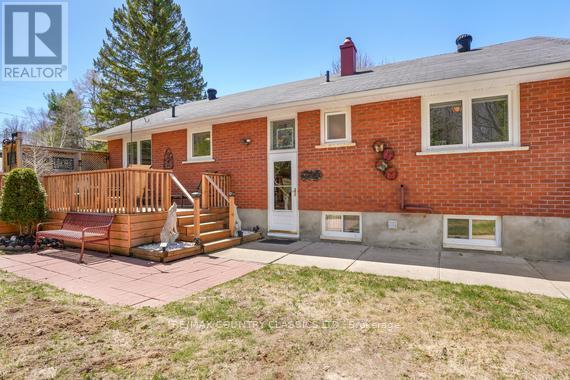 152 Bridge Street W Property Photo 25