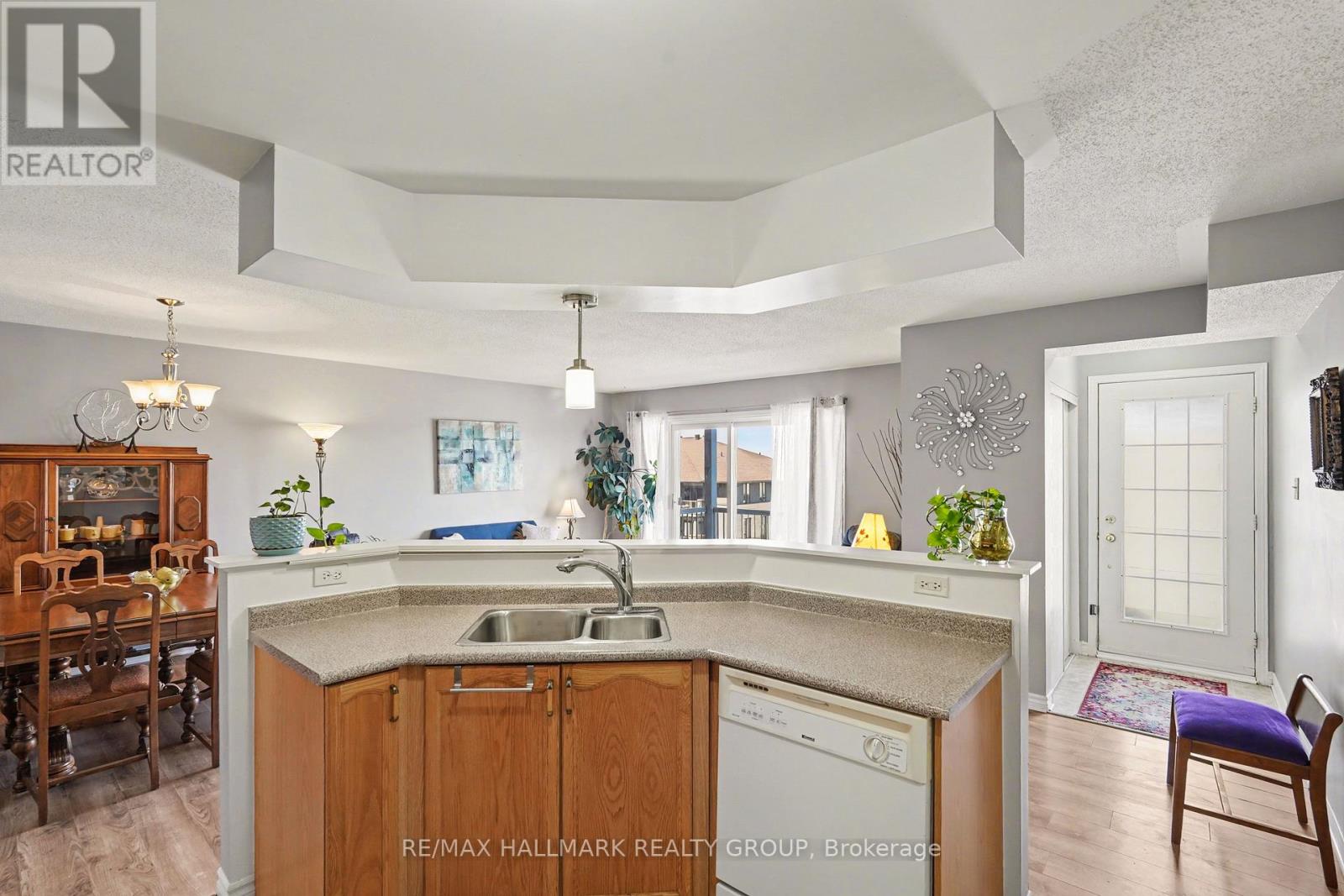 205 - 3275 St Joseph Boulevard Property Photo 10