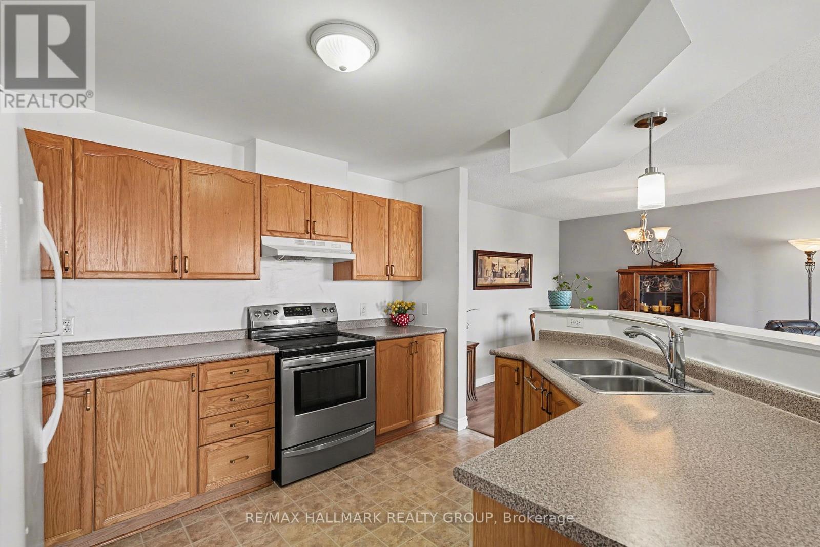205 - 3275 St Joseph Boulevard Property Photo 11