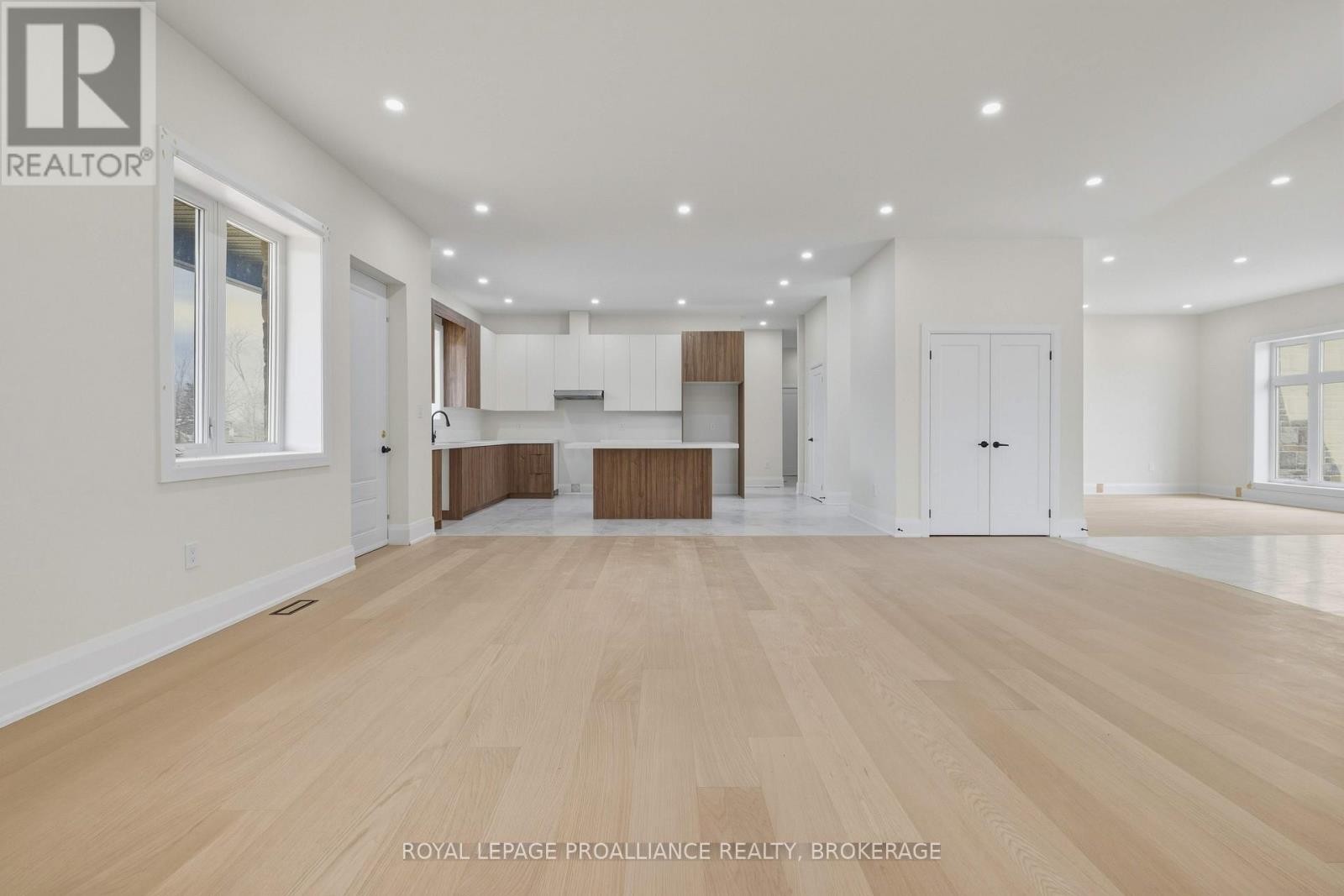 138 Hineman Street Property Photo 9