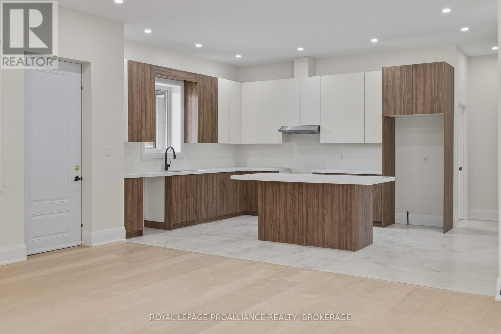 138 Hineman Street Property Photo 10