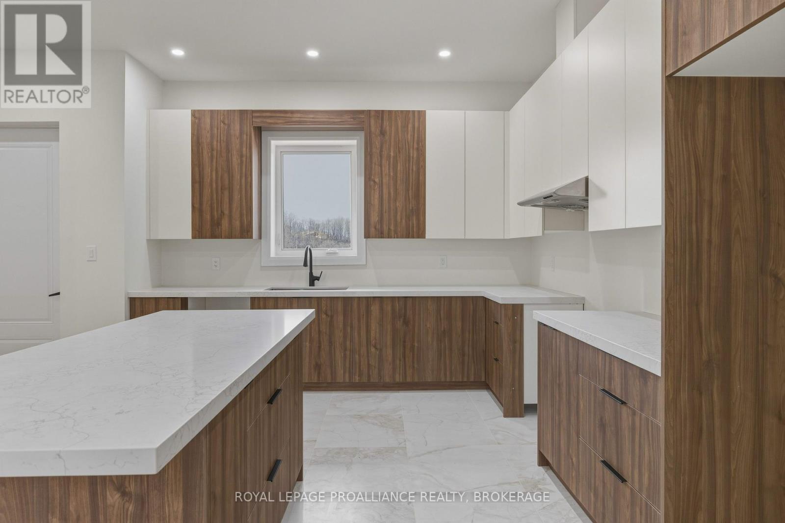 138 Hineman Street Property Photo 11