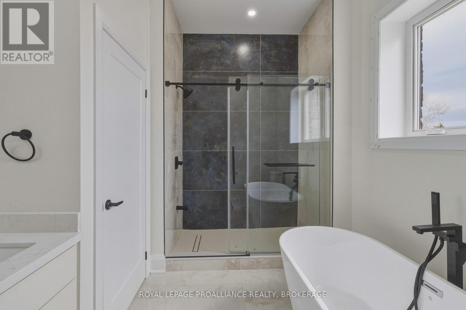 138 Hineman Street Property Photo 24