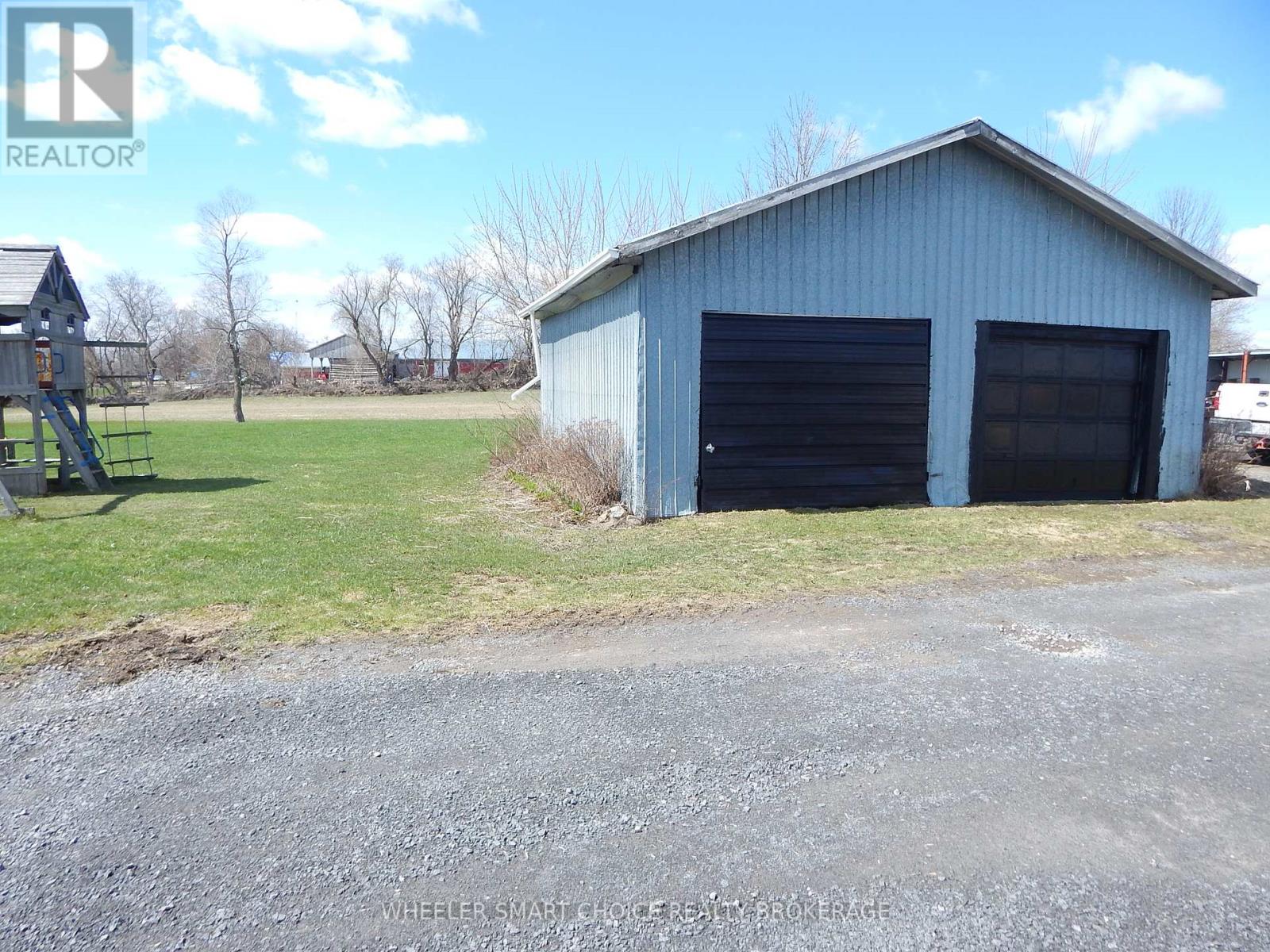 16935 Duff's Corners Road Property Photo 8