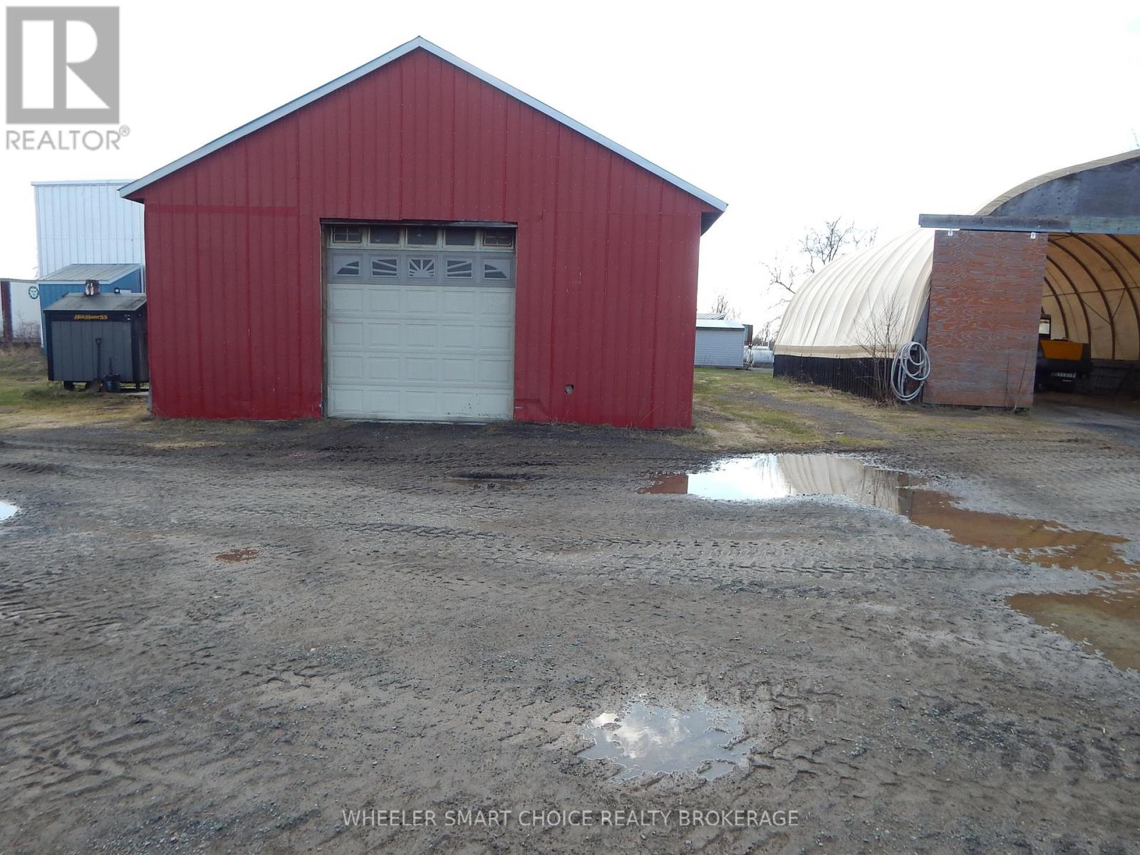 16935 Duff's Corners Road Property Photo 12