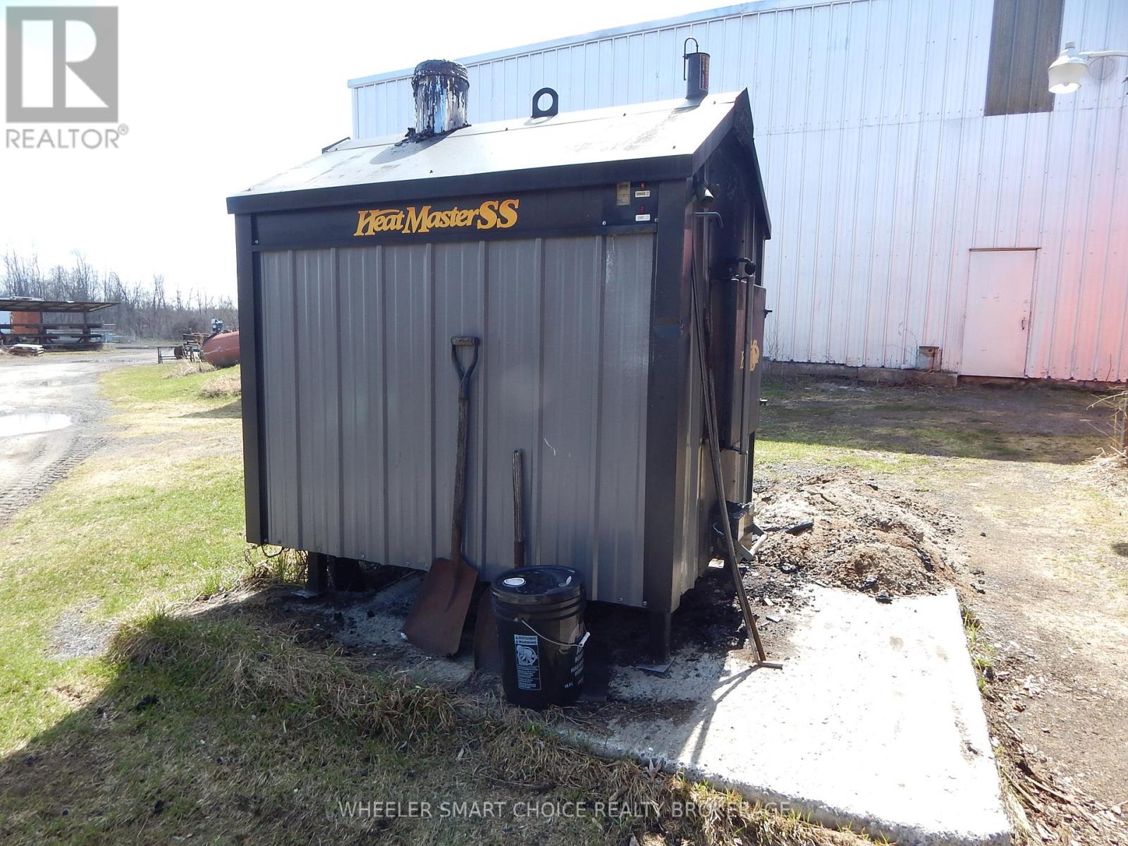 16935 Duff's Corners Road Property Photo 14