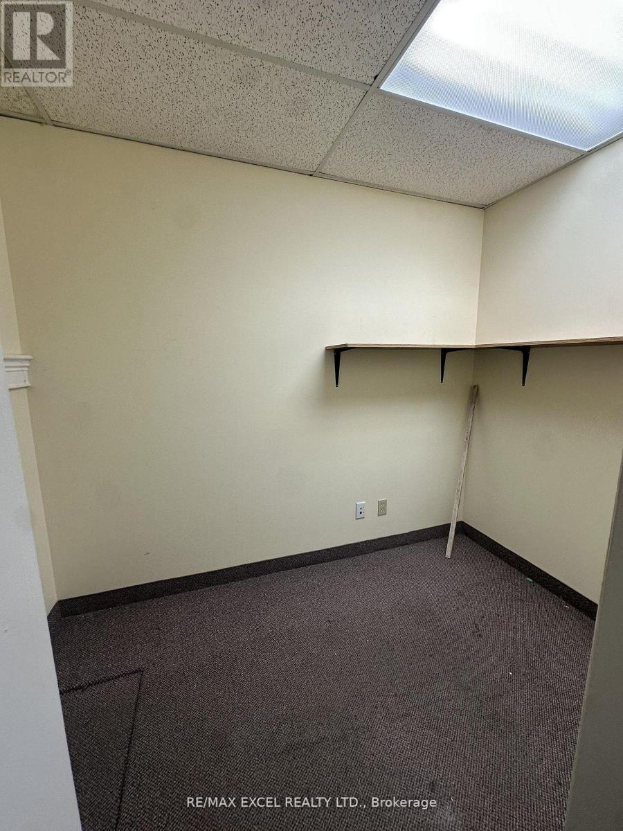 319 Division Street Property Photo 11