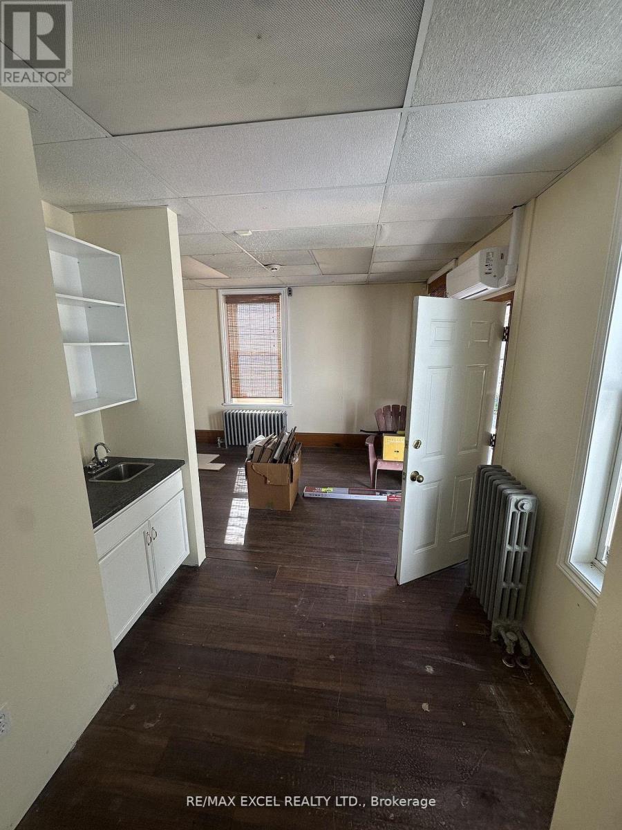 319 Division Street Property Photo 17