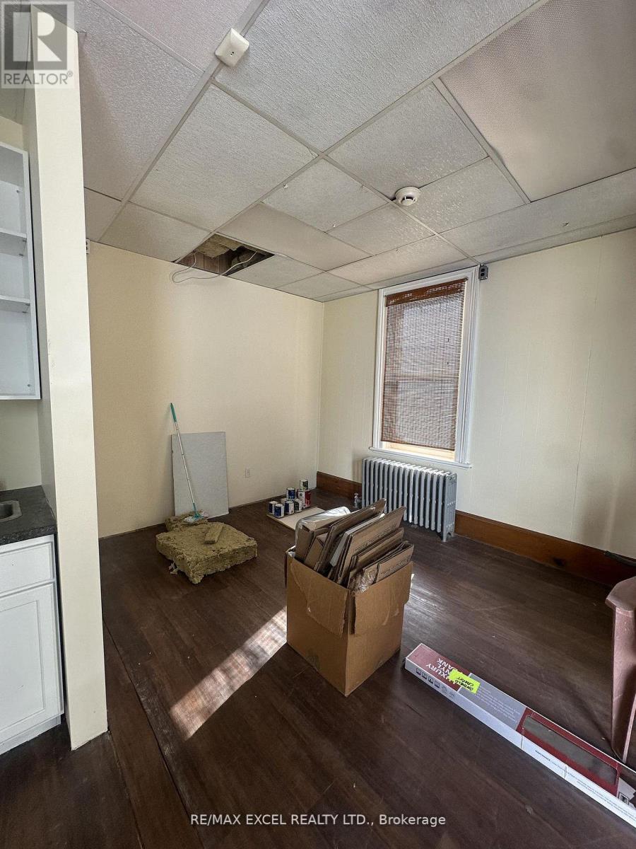 319 Division Street Property Photo 18