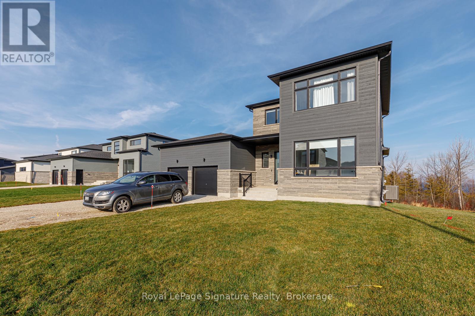 107 Sladden Court Property Photo 1