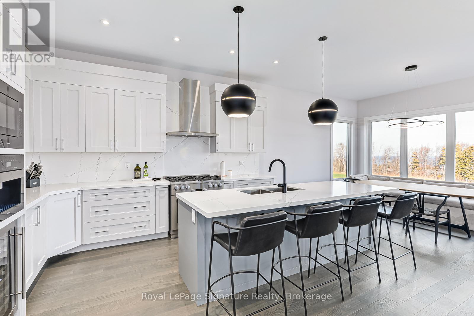 107 Sladden Court Property Photo 12