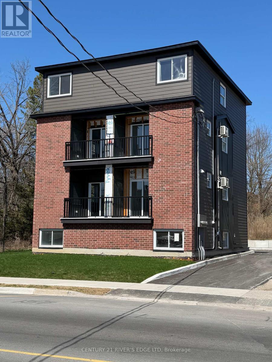 131 Gore Street E Property Photo 1