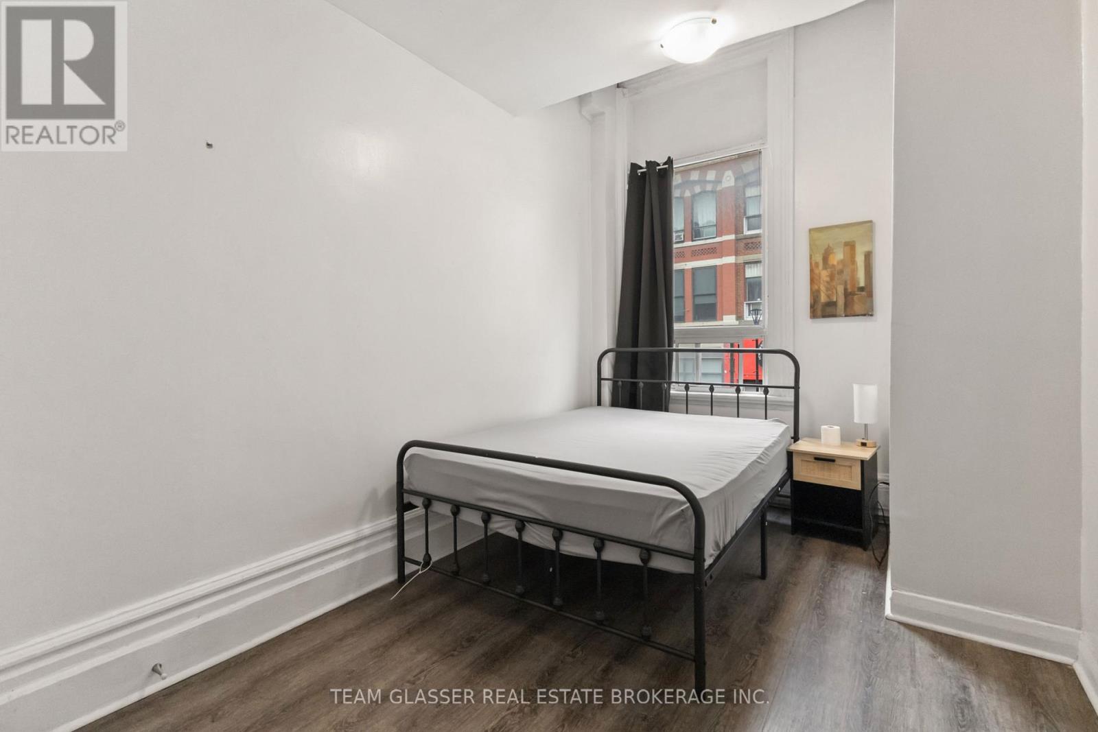 342 Richmond Street Property Photo 12