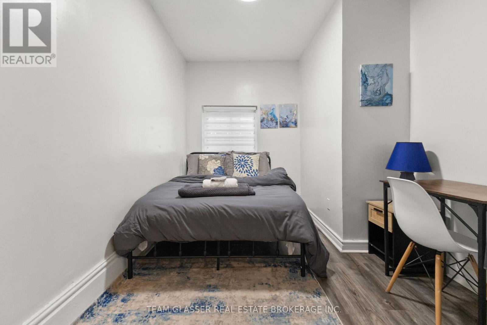 342 Richmond Street Property Photo 22