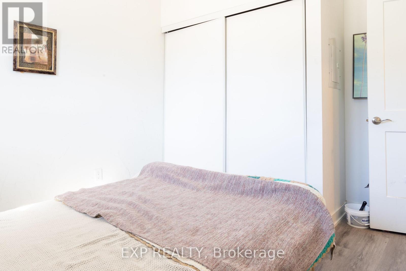 101 - 110 Fergus Avenue Property Photo 6