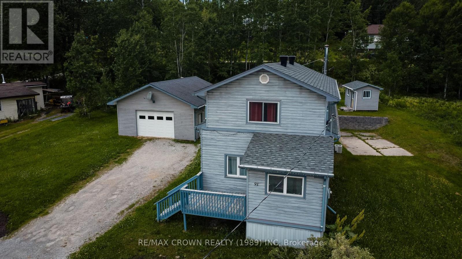 91 Third Avenue Property Photo 2