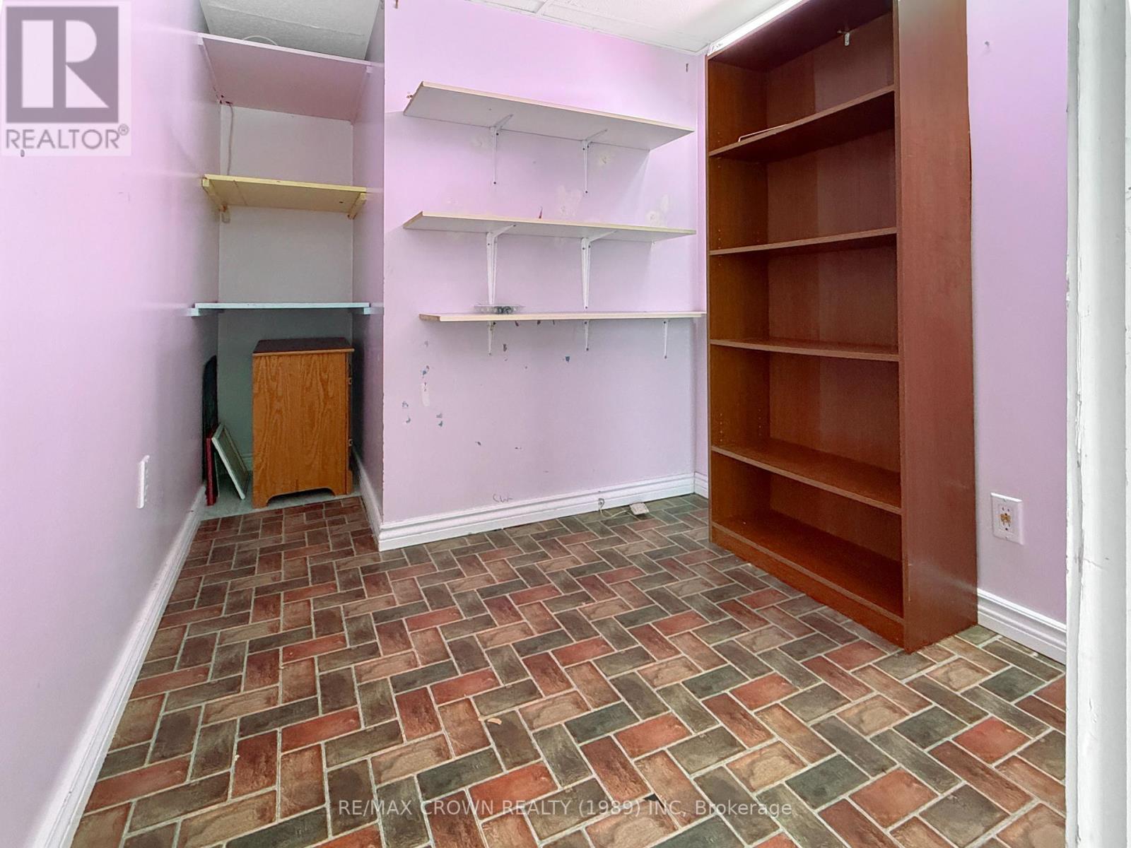 91 Third Avenue Property Photo 15