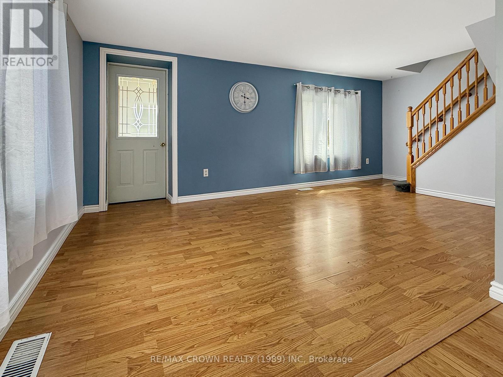 91 Third Avenue Property Photo 16