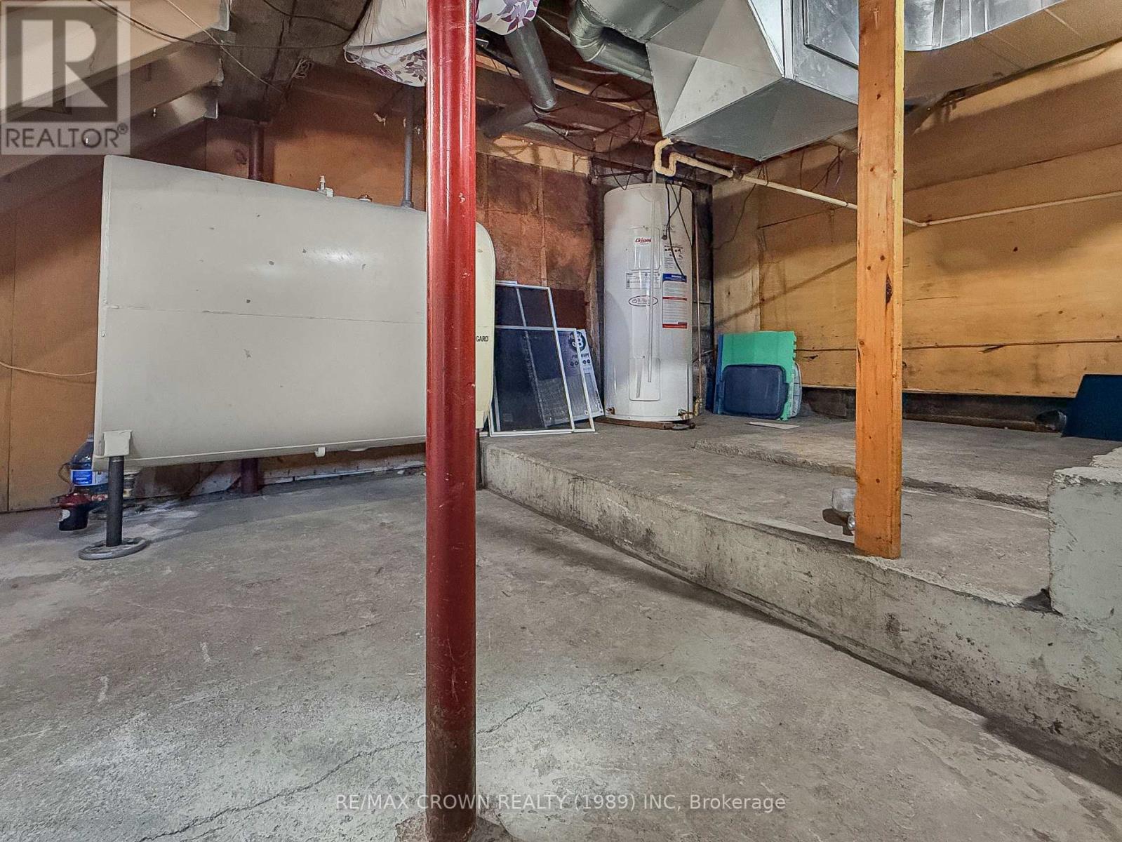91 Third Avenue Property Photo 33