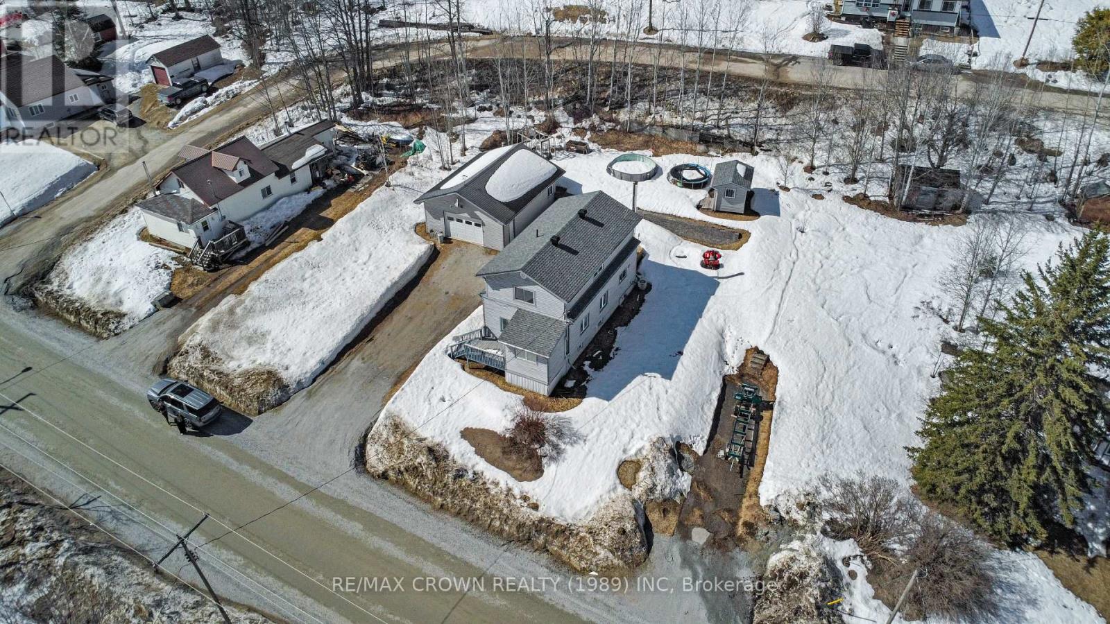 91 Third Avenue Property Photo 38