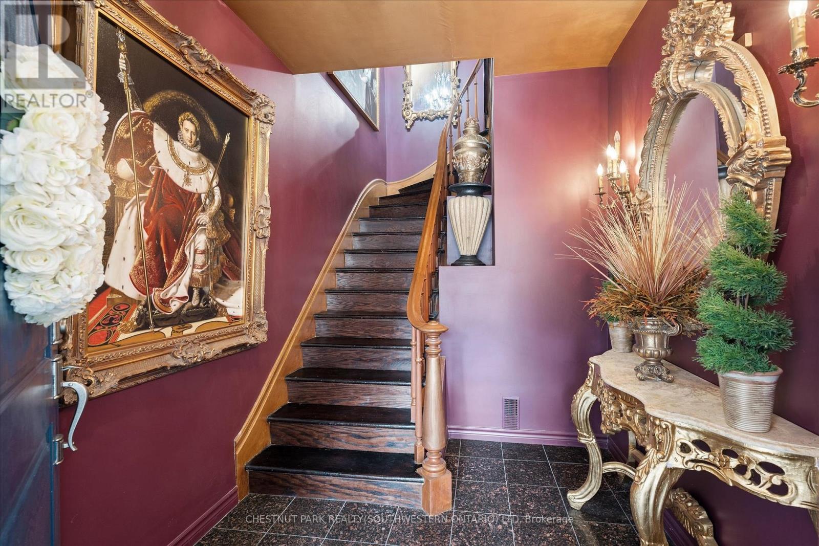 64 Francis Street N Property Photo 16