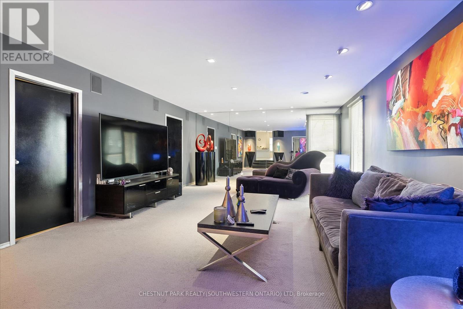 64 Francis Street N Property Photo 18