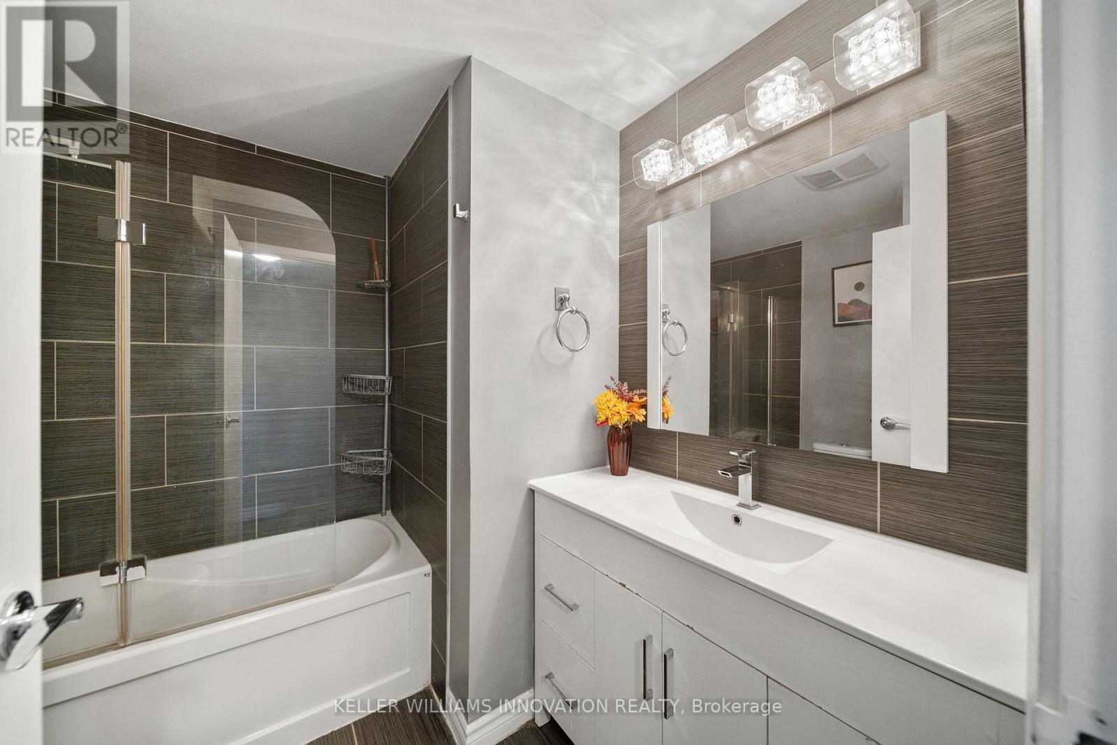 20 - 160 Rittenhouse Road Property Photo 30