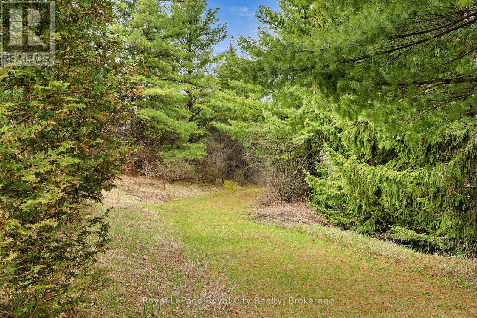 4620 20 Side Road N Property Photo 45