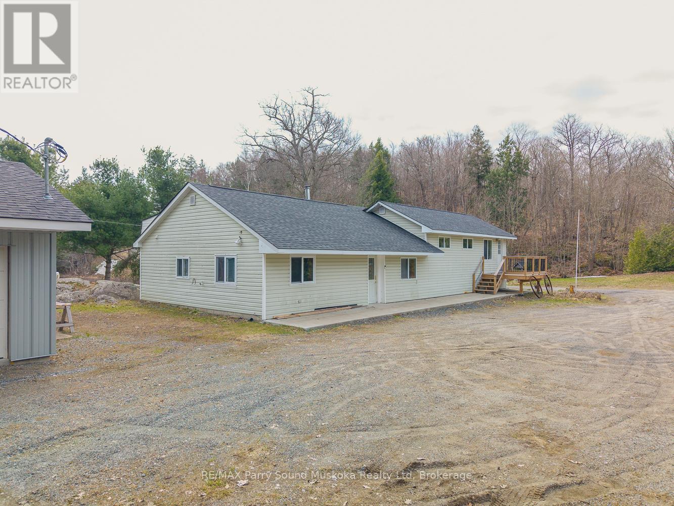 92 Blue Lake Road Property Photo 4