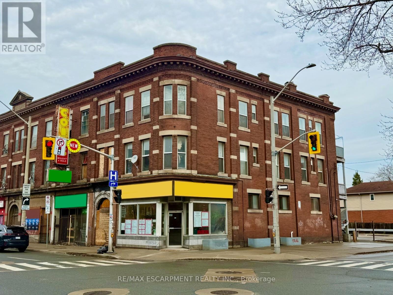 453 King Street E Property Photo 2