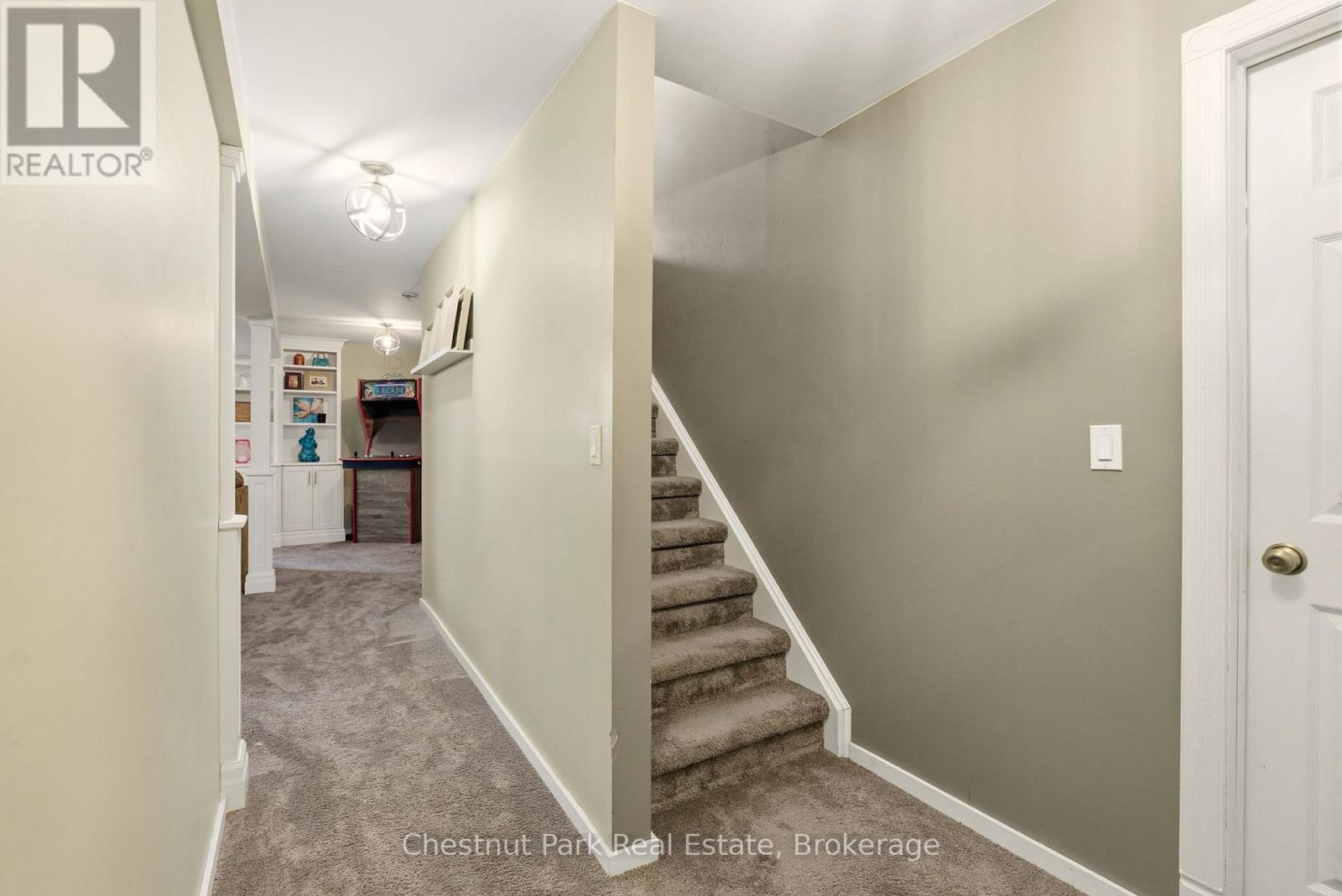 75 Pond Crescent Property Photo 35