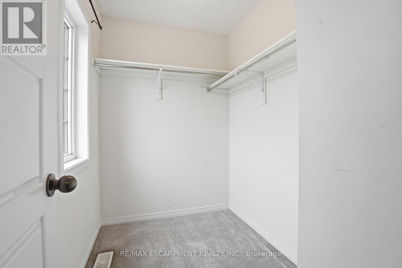 7774 Buckeye Crescent Property Photo 22