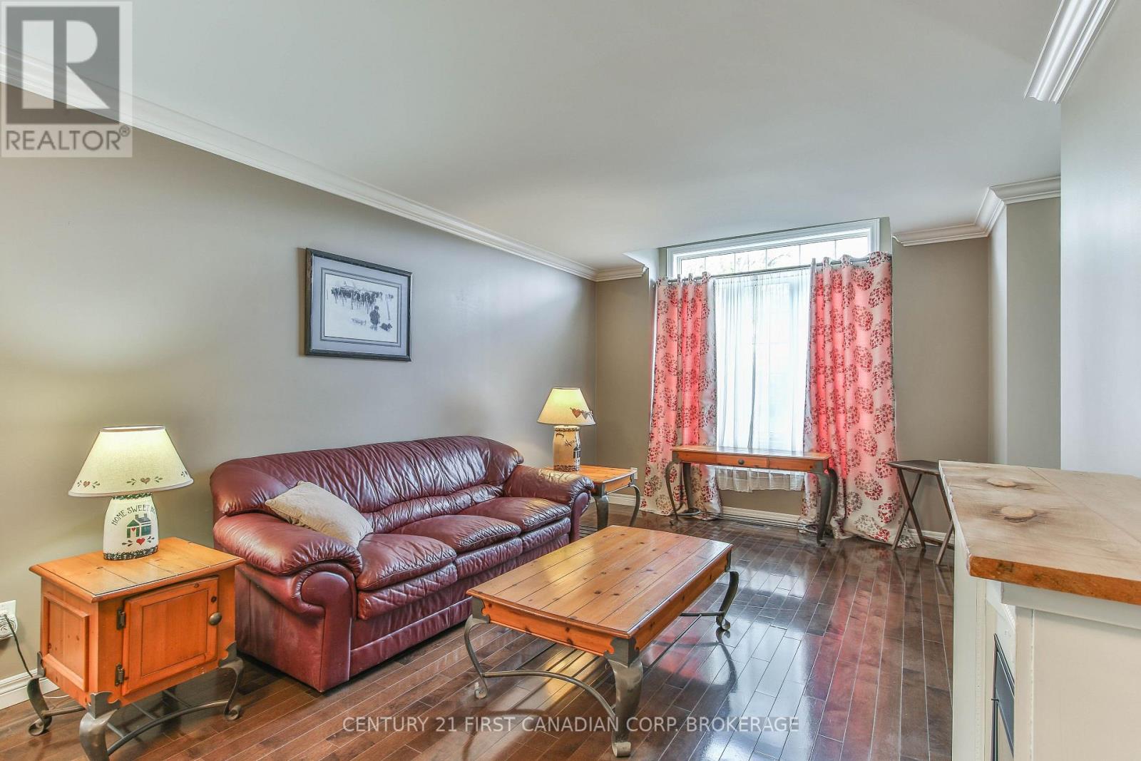232 Brock Street Property Photo 3