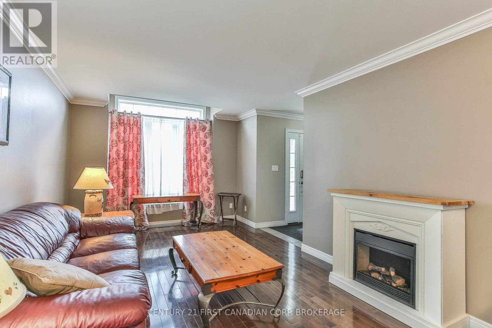 232 Brock Street Property Photo 4