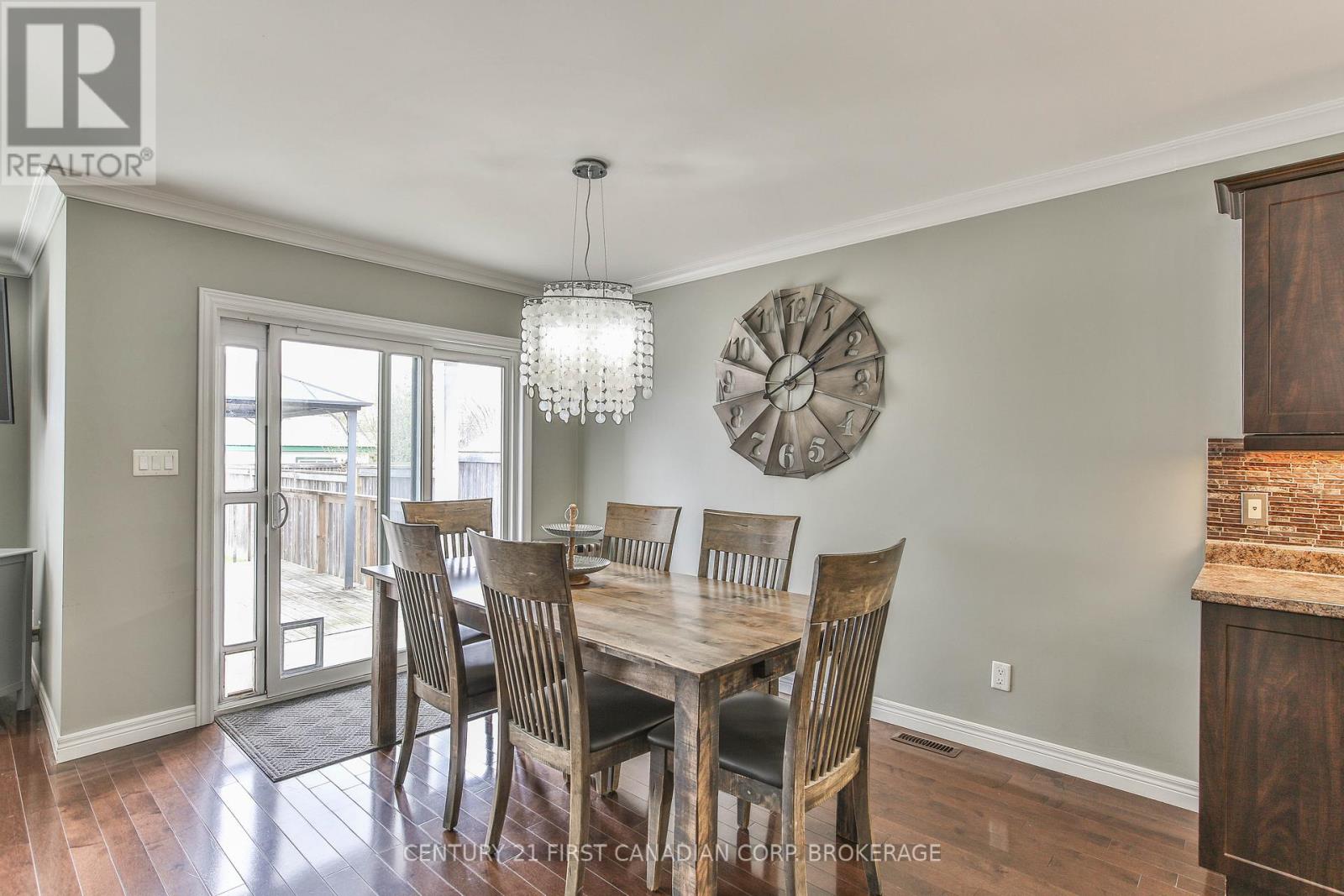 232 Brock Street Property Photo 14