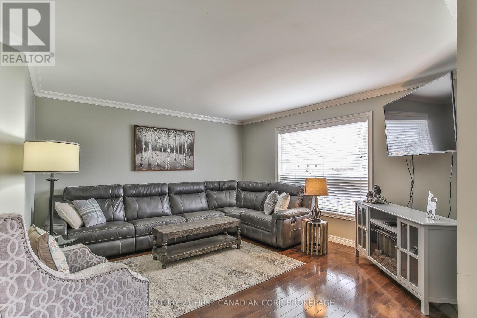 232 Brock Street Property Photo 16
