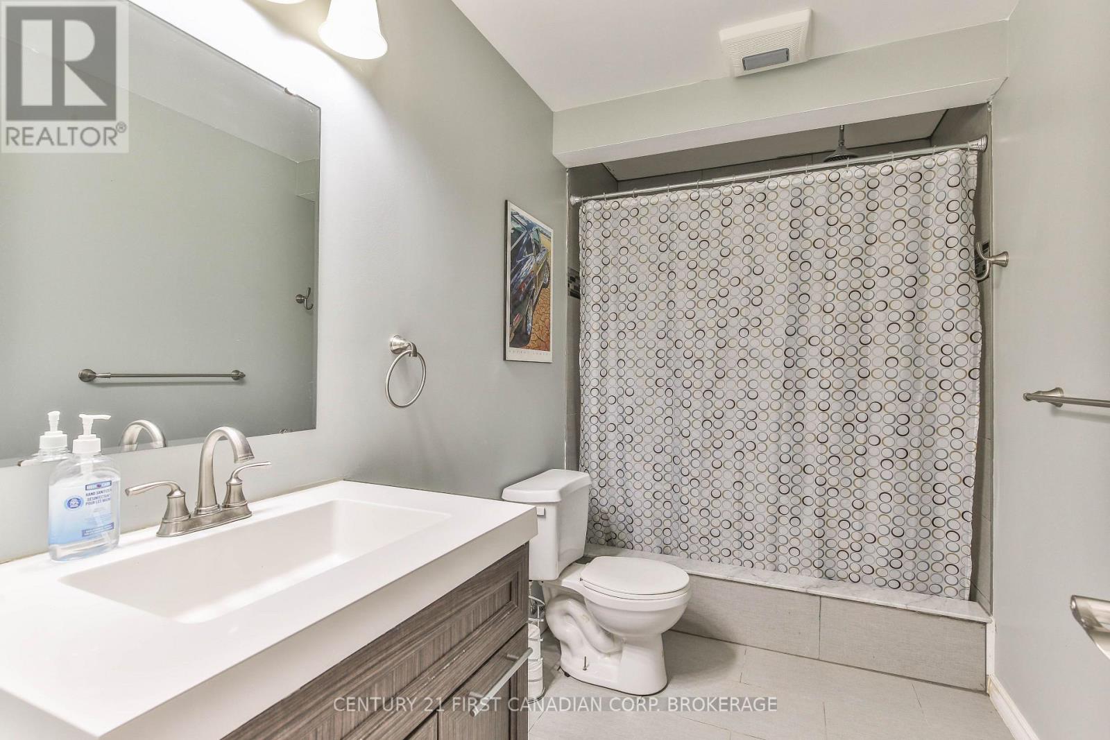 232 Brock Street Property Photo 35