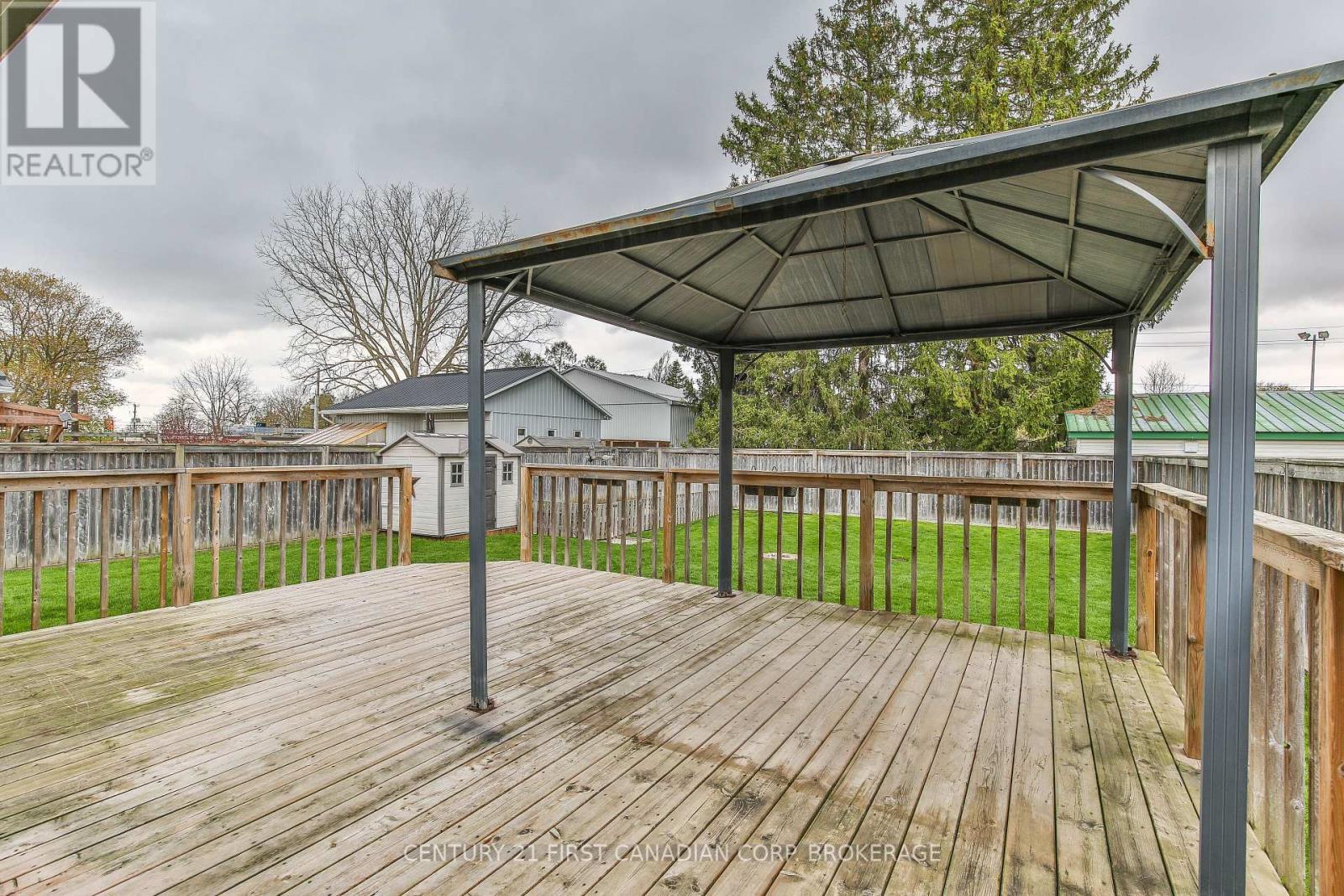 232 Brock Street Property Photo 36